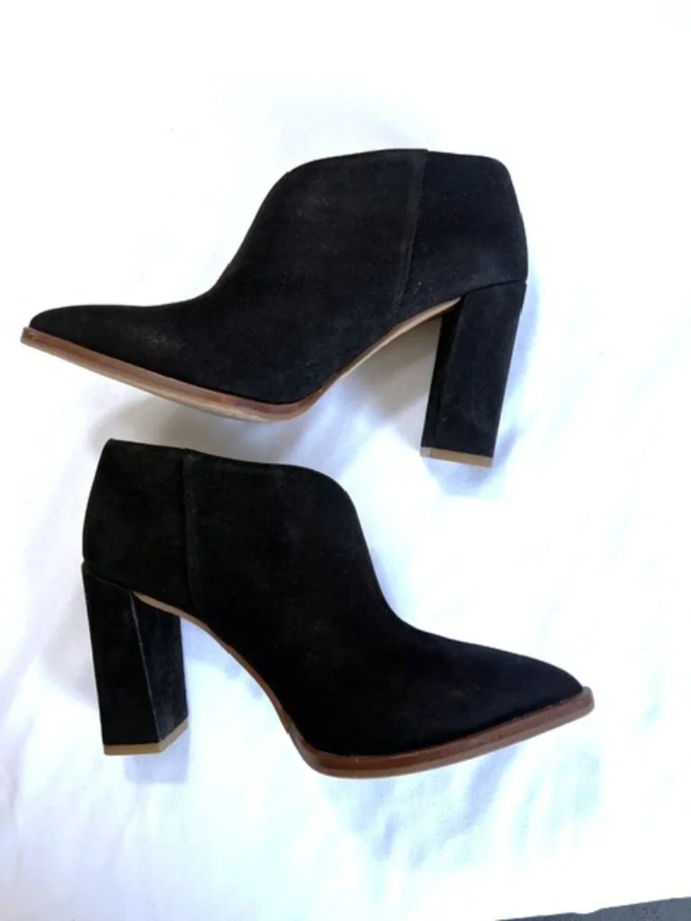 Vince Camuto Suede Cut Out High Heel Pump Sz 6.5 - Picture 4 of 13